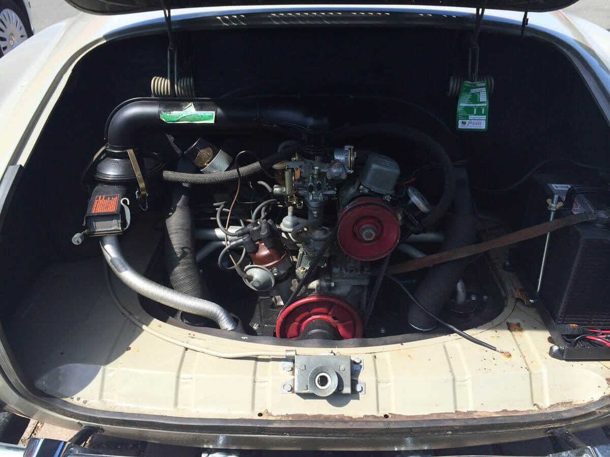 Restauration Karmann Ghia 1965 seesand L568 / perlweiss L87 Motor