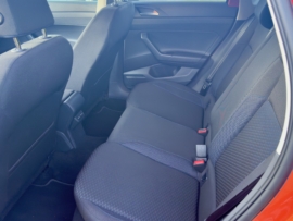 VW Polo United orange - innen hinten