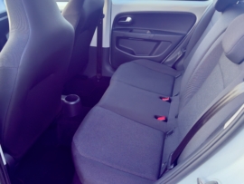 VW up! weiß - hinten innen