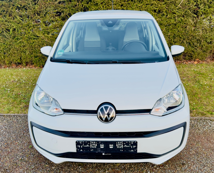 VW up! weiß - vorn